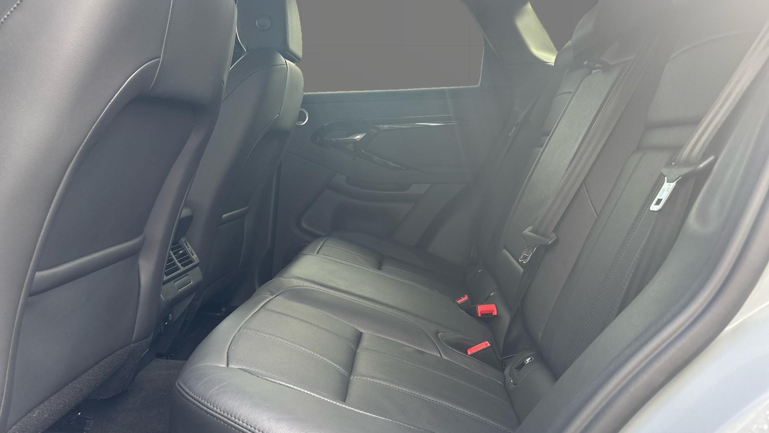 Used Land Rover Range Rover Evoque 2025 for sale - 77262176: Photo 4