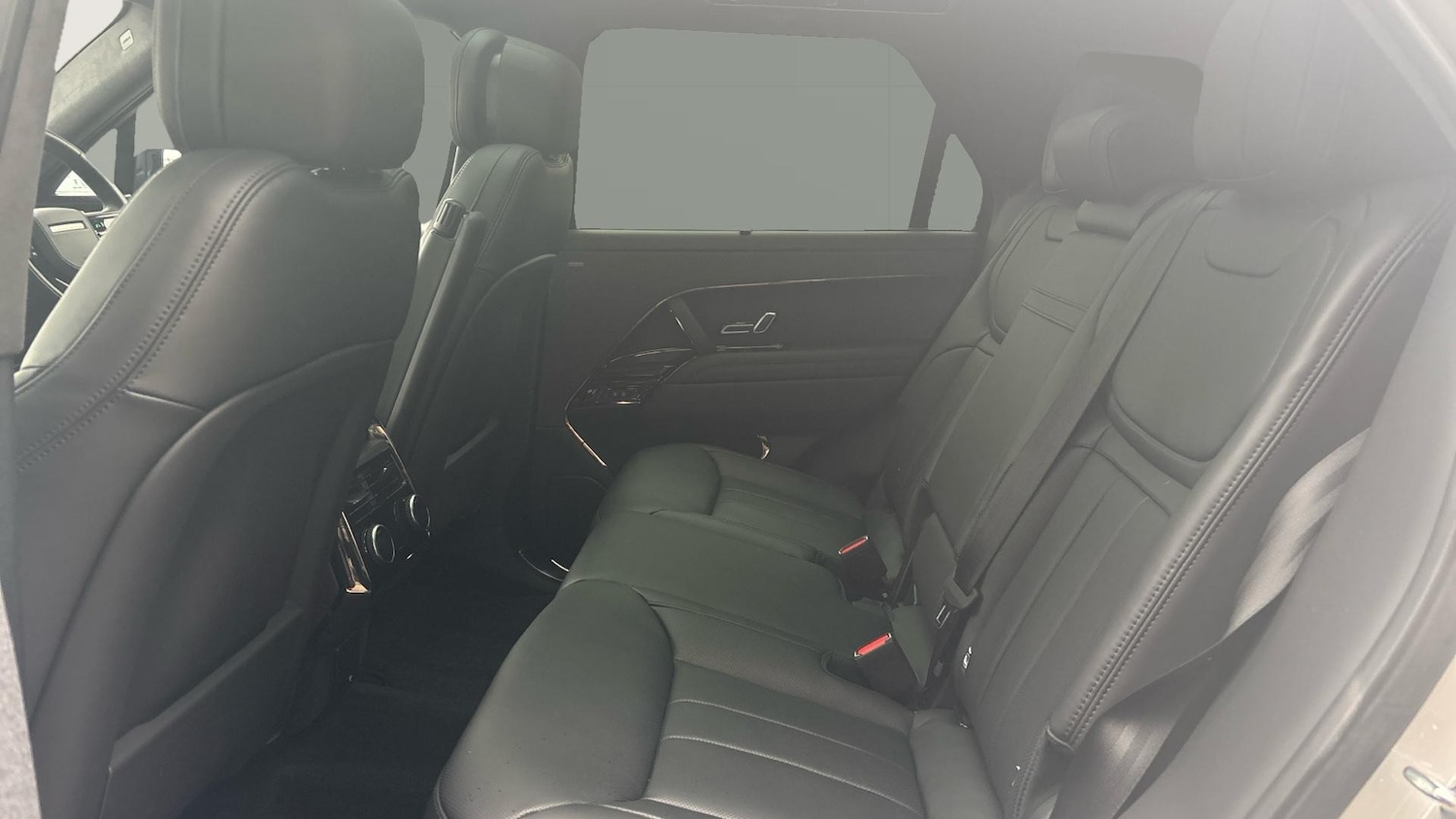 Used Land Rover Range Rover Sport 2025 for sale - 76450228: Photo 4