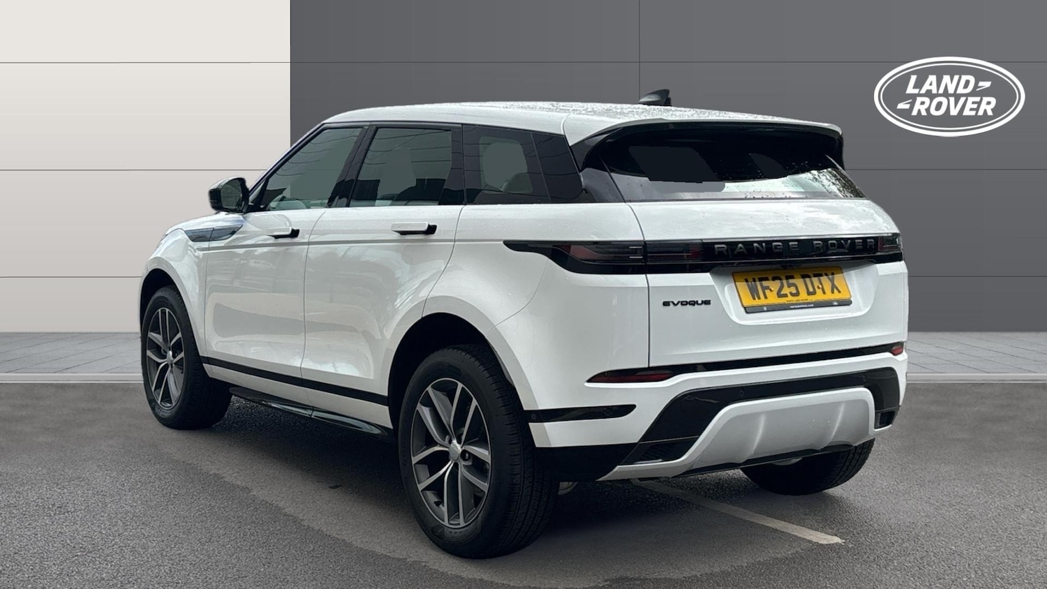 Used Land Rover Range Rover Evoque 2025 for sale - 75773674: Photo 2