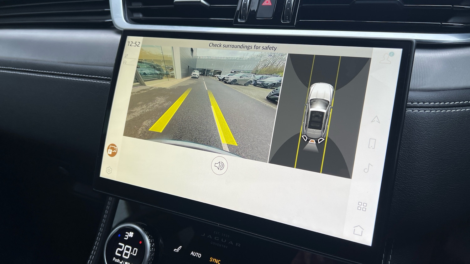 Used Jaguar F-Pace 2023 for sale - 77420867: Photo 12