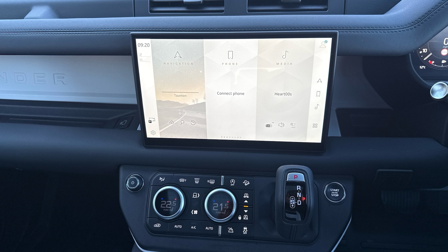 Used Land Rover Defender 2025 for sale - 76573819: Photo 14