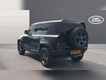 Used Land Rover Defender 2025 for sale - 78970400: Photo