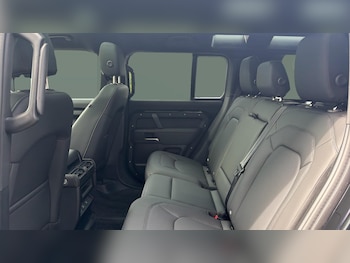 Used Land Rover Defender 2025 for sale - 78970400: Photo