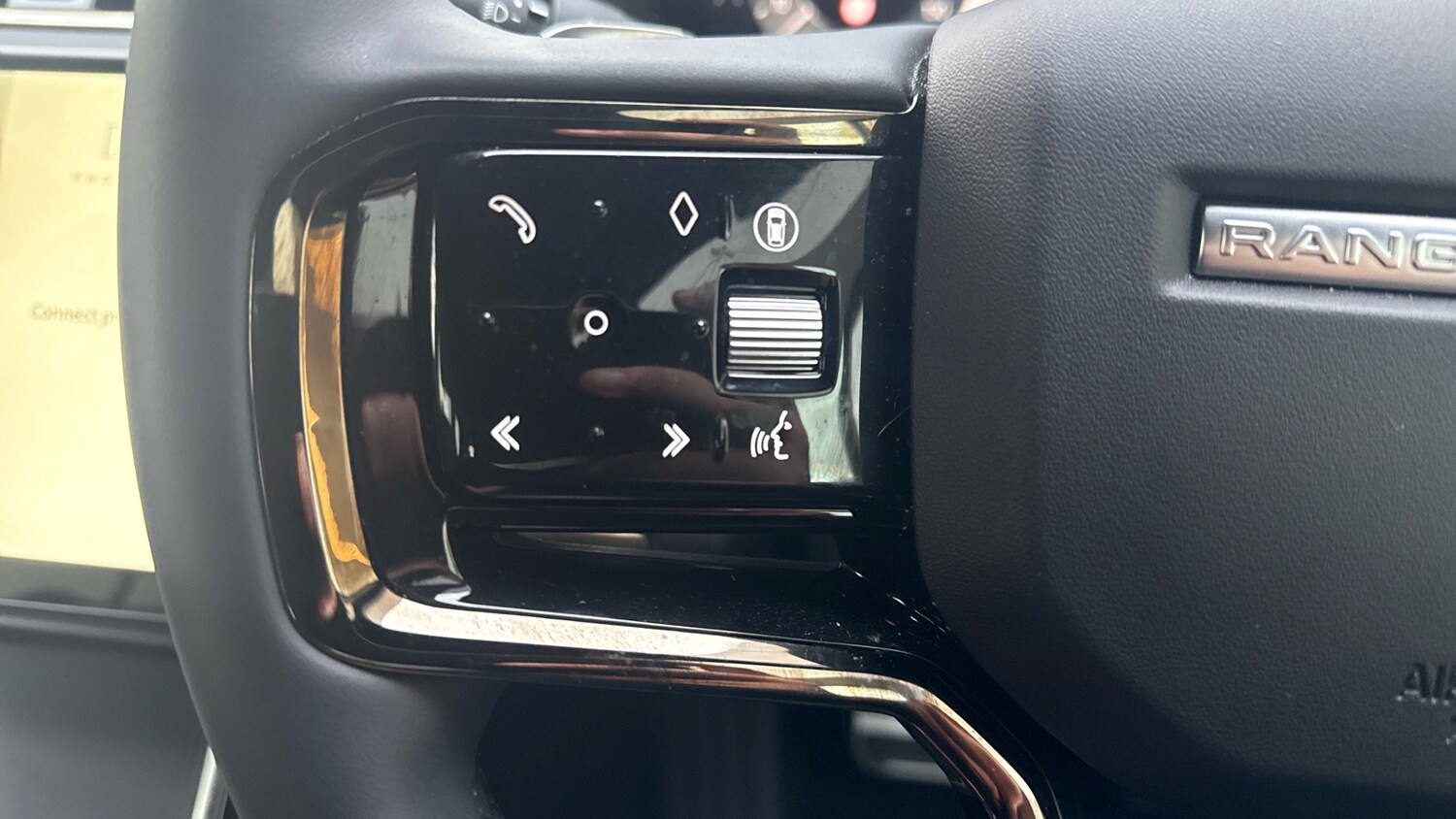 Used Land Rover Range Rover Evoque 2025 for sale - 76578054: Photo 27