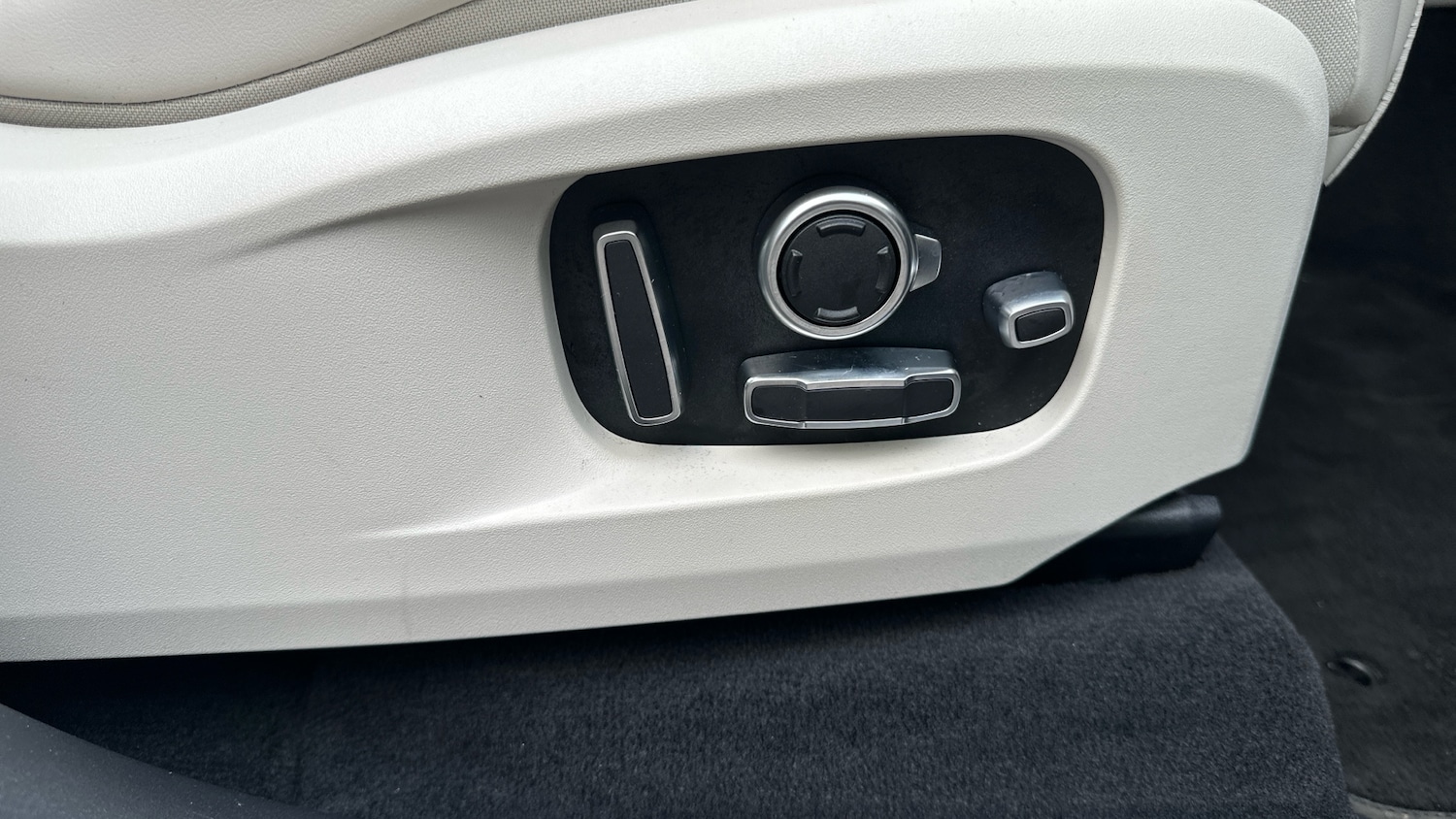 Used Jaguar F-Pace 2023 for sale - 77640467: Photo 26