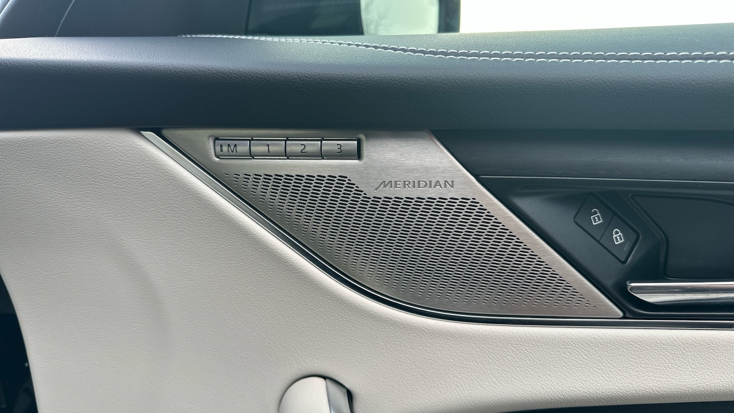 Used Jaguar F-Pace 2023 for sale - 77640467: Photo 27