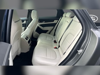 Used Jaguar F-Pace 2023 for sale - 77640467: Photo