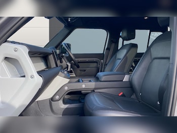 Used Land Rover Defender 2024 for sale - 78434069: Photo