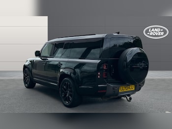Used Land Rover Defender 2023 for sale - 78627914: Photo