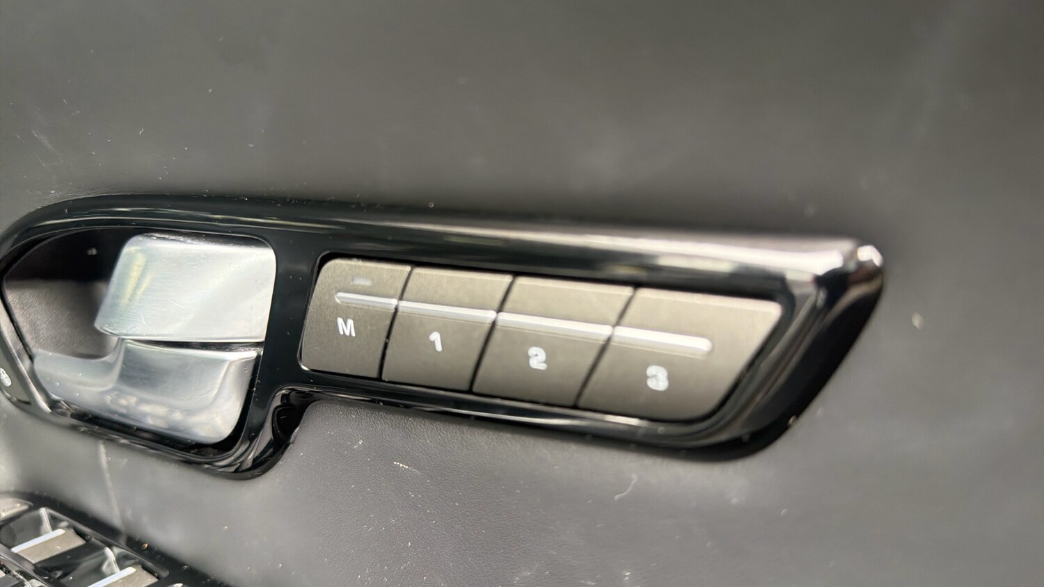 Used Land Rover Range Rover Evoque 2018 for sale - 77701219: Photo 22