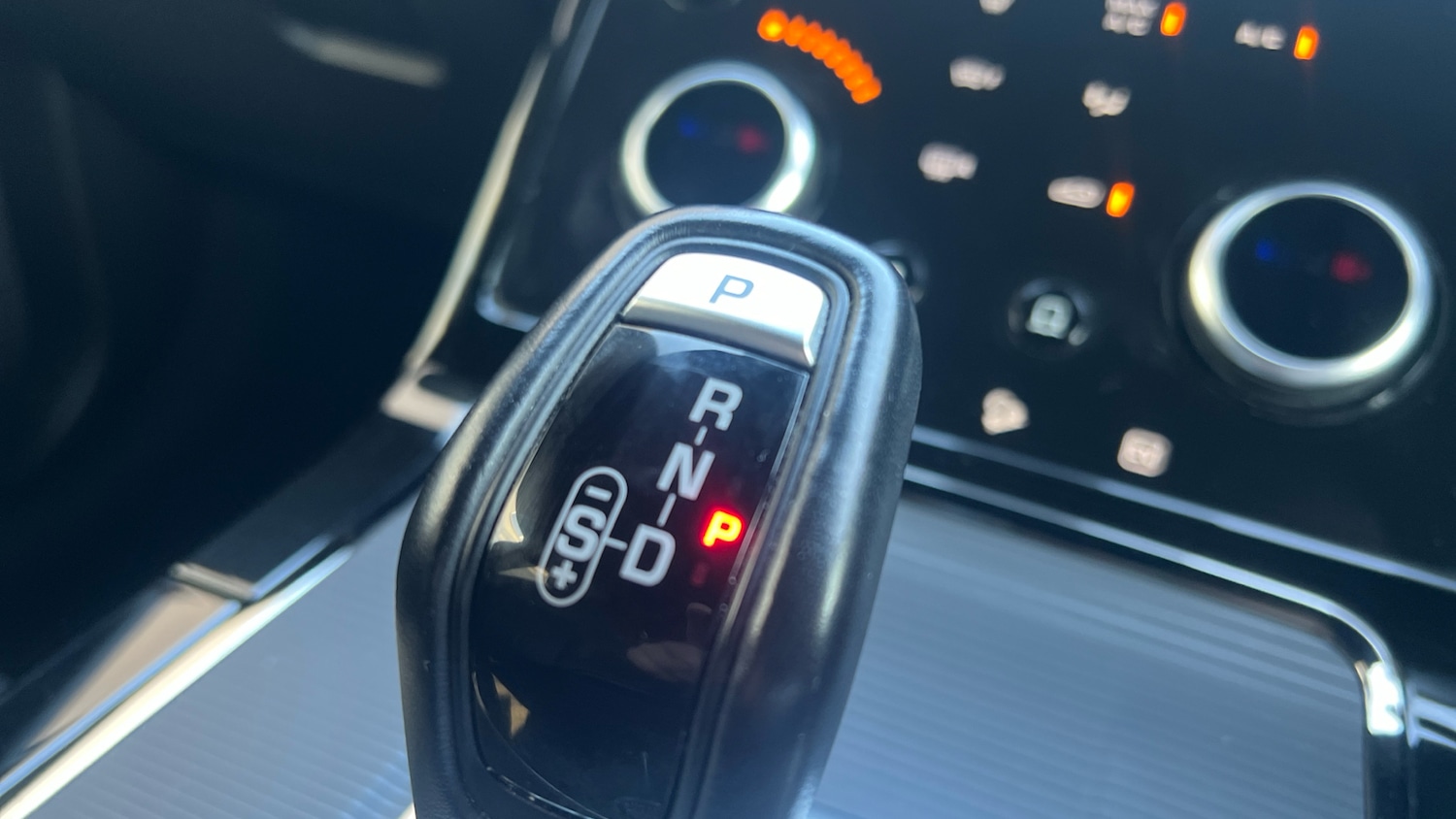 Used Land Rover Range Rover Evoque 2021 for sale - 76681580: Photo 31