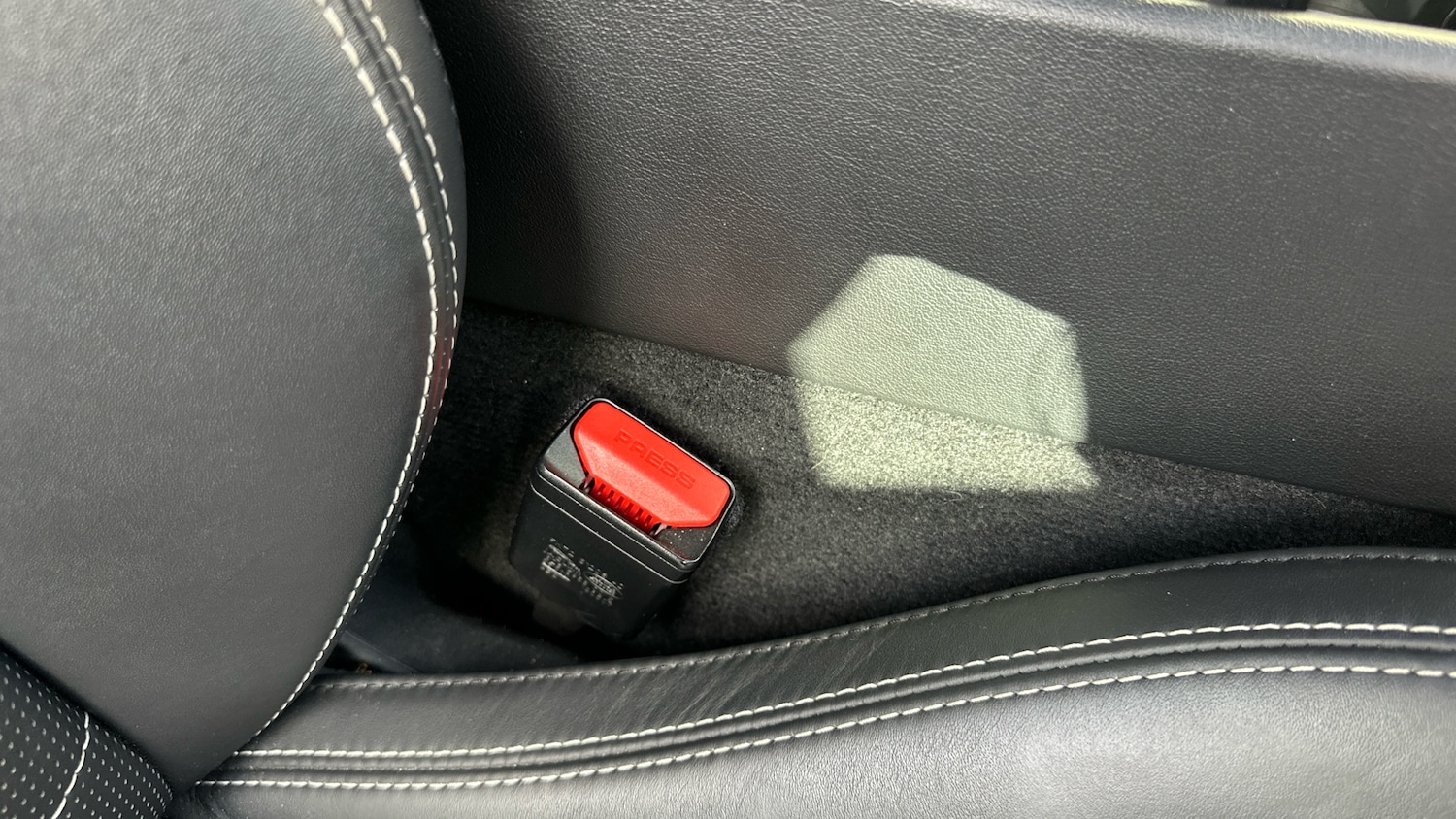 Used Jaguar F-Type 2019 for sale - 76428579: Photo 17