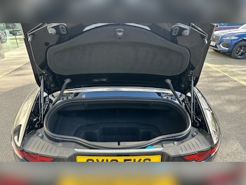 Used Jaguar F-Type 2019 for sale - 76428579: Photo