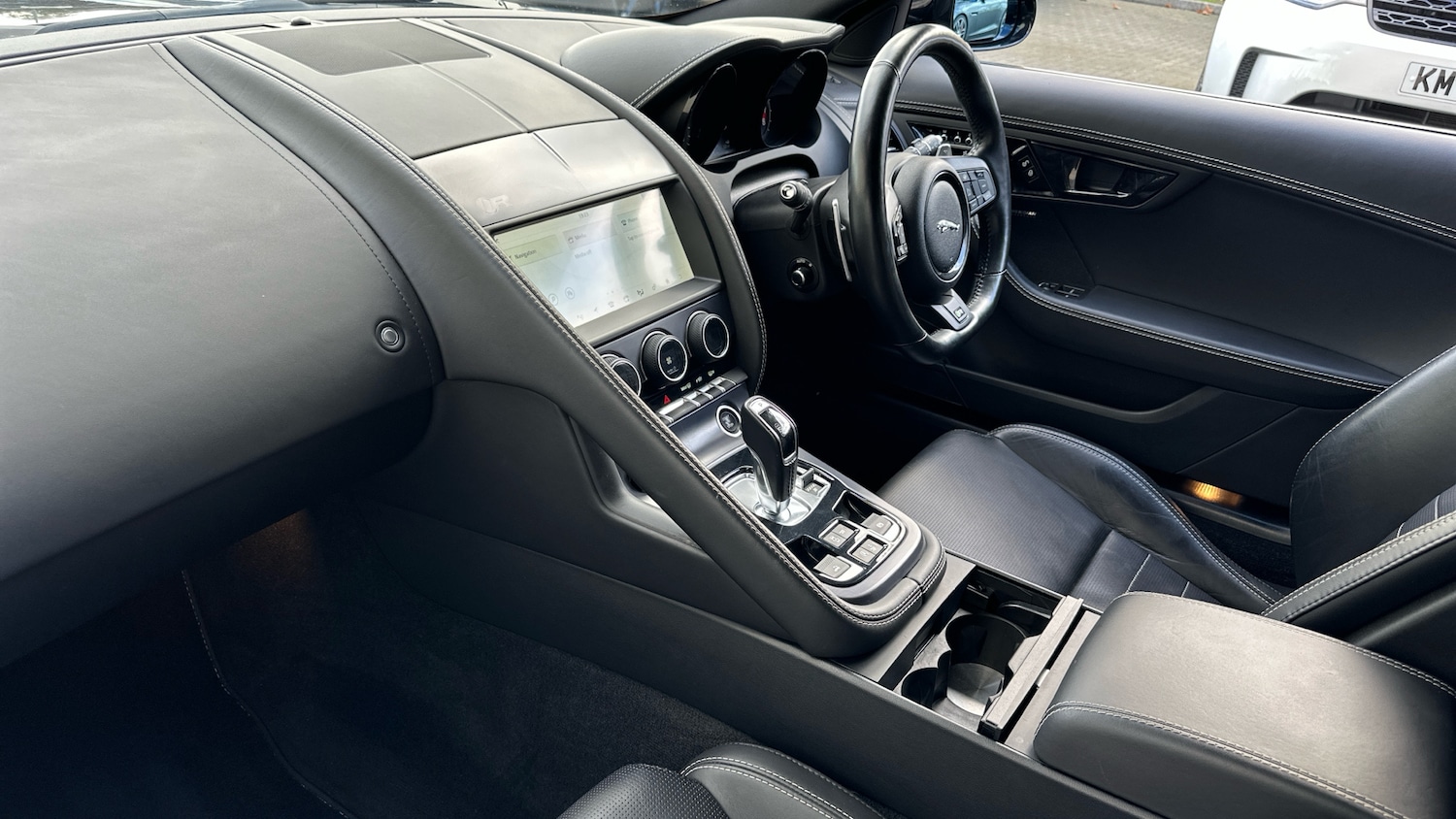 Used Jaguar F-Type 2019 for sale - 76428579: Photo 9