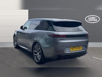 Used Land Rover Range Rover Sport 2024 for sale - 77883894: Photo