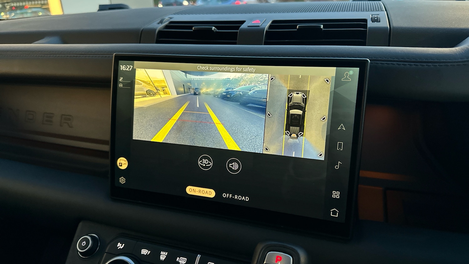 Used Land Rover Defender 2024 for sale - 76627741: Photo 12