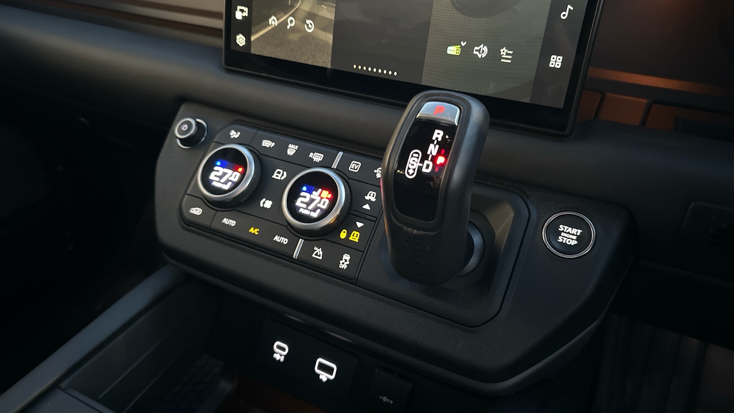 Used Land Rover Defender 2024 for sale - 76627741: Photo 13