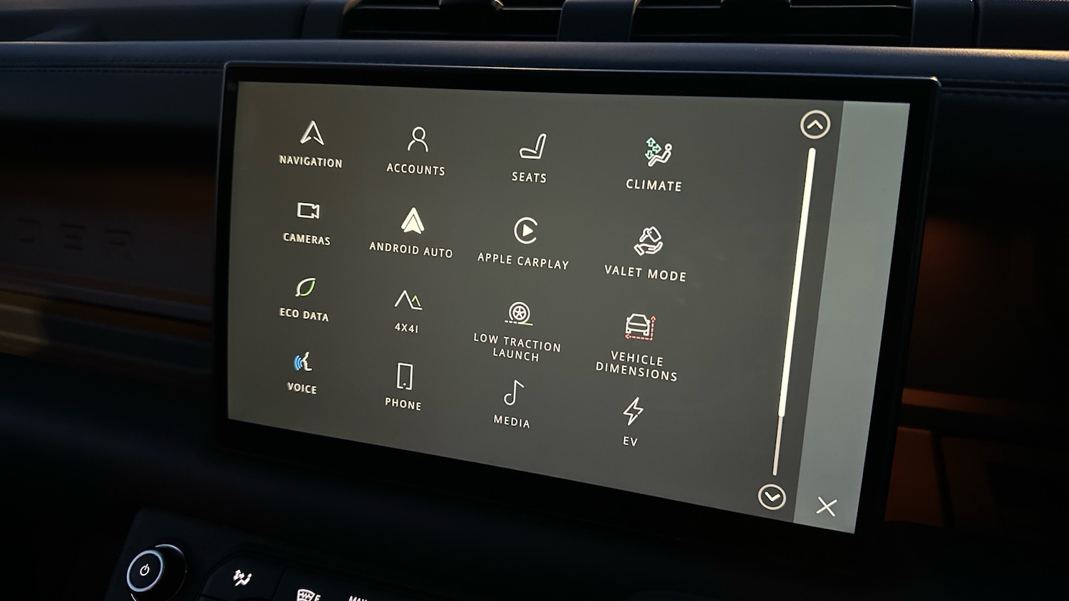 Used Land Rover Defender 2024 for sale - 76627741: Photo 23