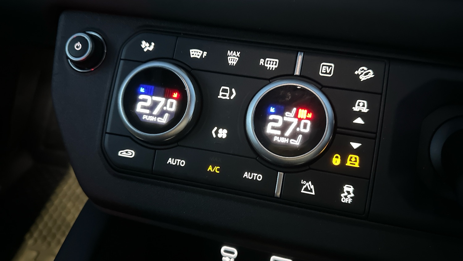 Used Land Rover Defender 2024 for sale - 76627741: Photo 26