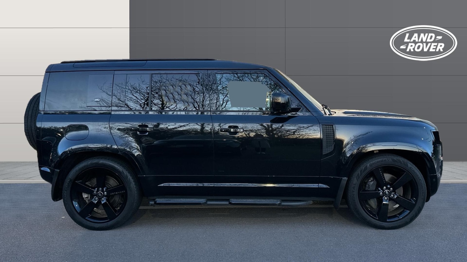 Used Land Rover Defender 2024 for sale - 76627741: Photo 5