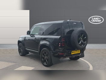 Used Land Rover Defender 2023 for sale - 78067392: Photo