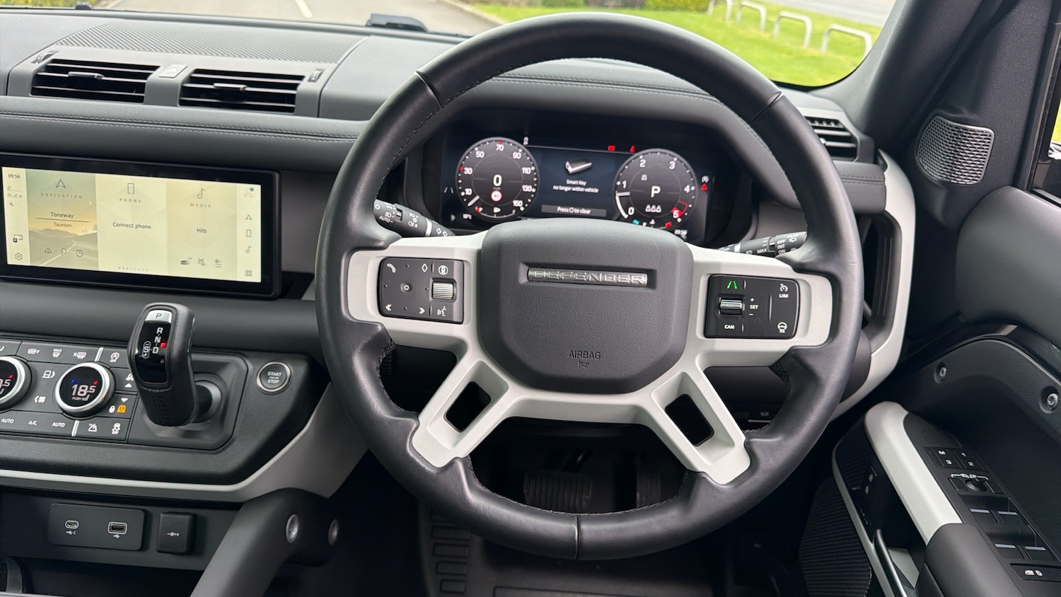 Used Land Rover Defender 2024 for sale - 78149762: Photo 15