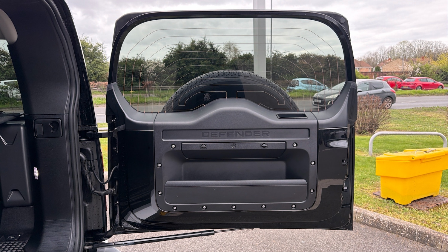 Used Land Rover Defender 2024 for sale - 78149762: Photo 24