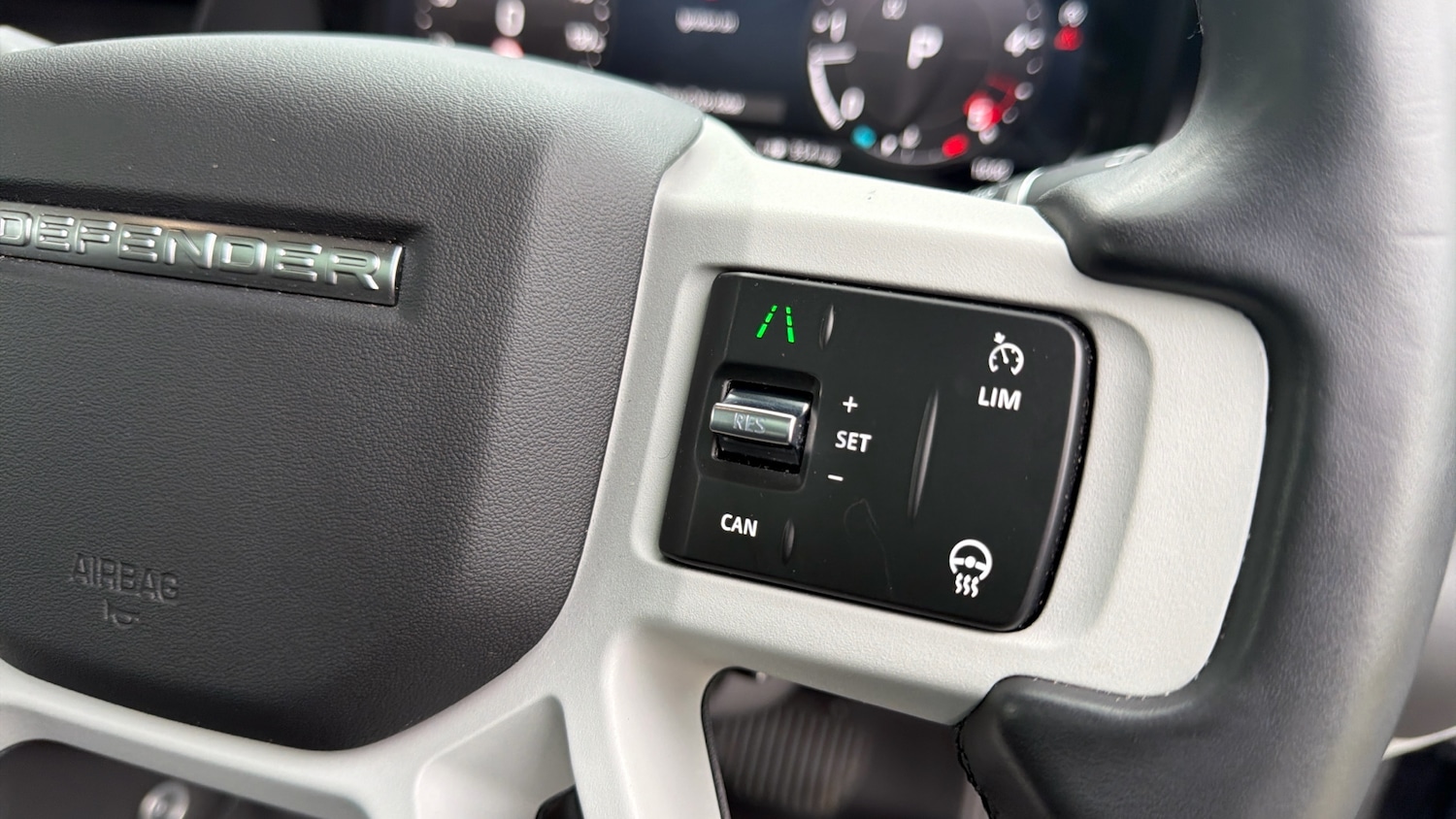 Used Land Rover Defender 2024 for sale - 78149762: Photo 31