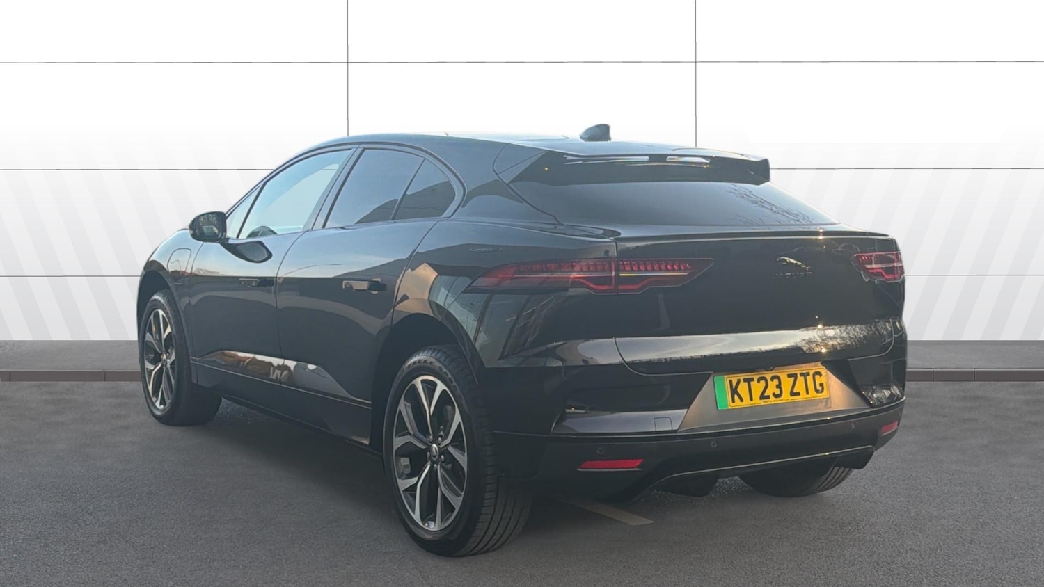 Used Jaguar I-Pace 2023 for sale - 77983852: Photo 2