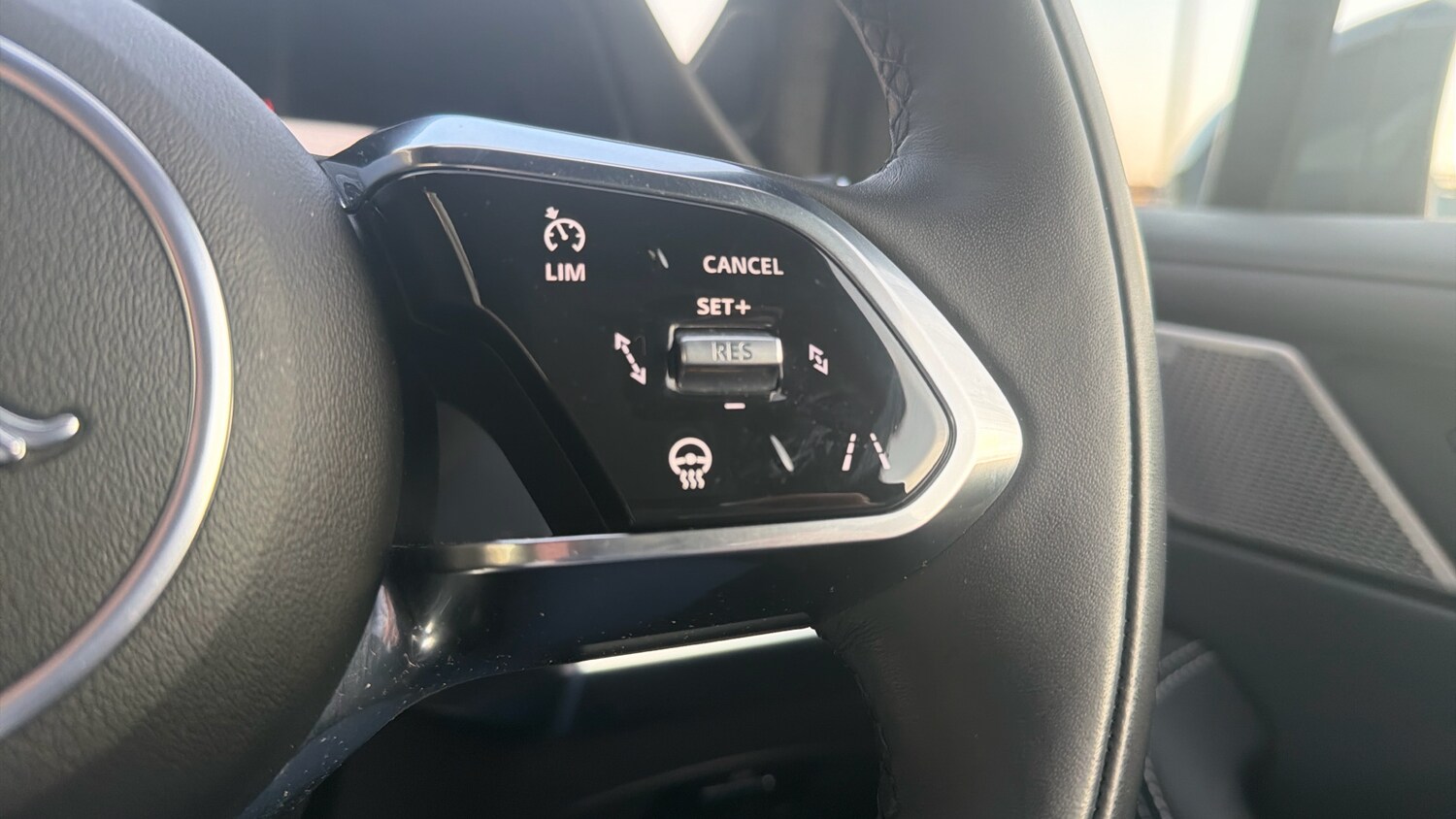 Used Jaguar I-Pace 2023 for sale - 77983852: Photo 32