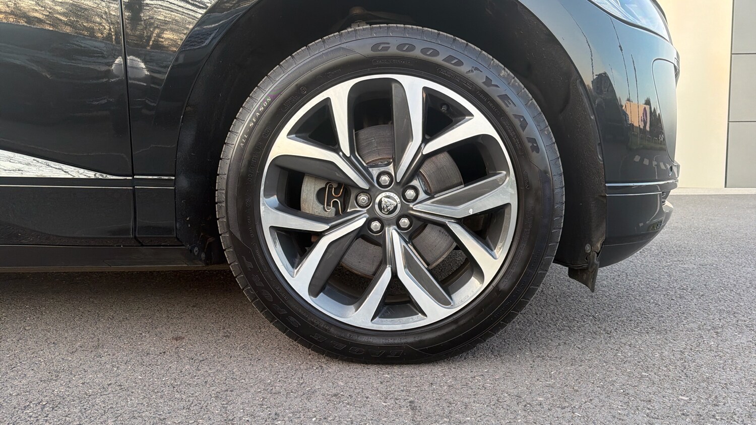 Used Jaguar I-Pace 2023 for sale - 77983852: Photo 7