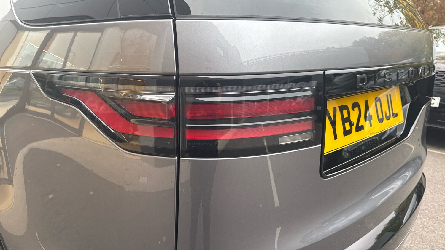 Used Land Rover Discovery 2024 for sale - 76315280: Photo 19