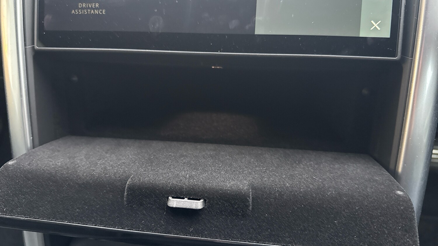 Used Land Rover Discovery 2024 for sale - 76315280: Photo 31