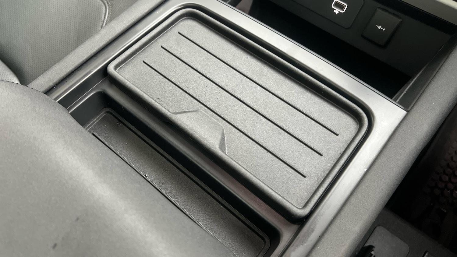 Used Land Rover Defender 2020 for sale - 77366061: Photo 47