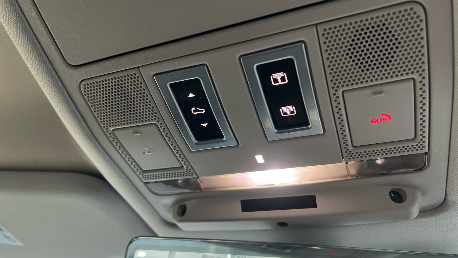 Used Land Rover Defender 2020 for sale - 77366061: Photo 58