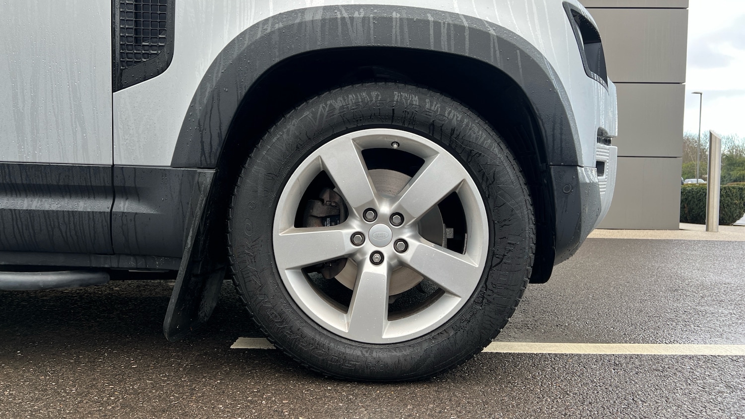 Used Land Rover Defender 2020 for sale - 77366061: Photo 8