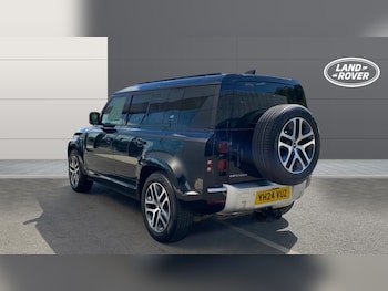 Used Land Rover Defender 2024 for sale - 79421295: Photo