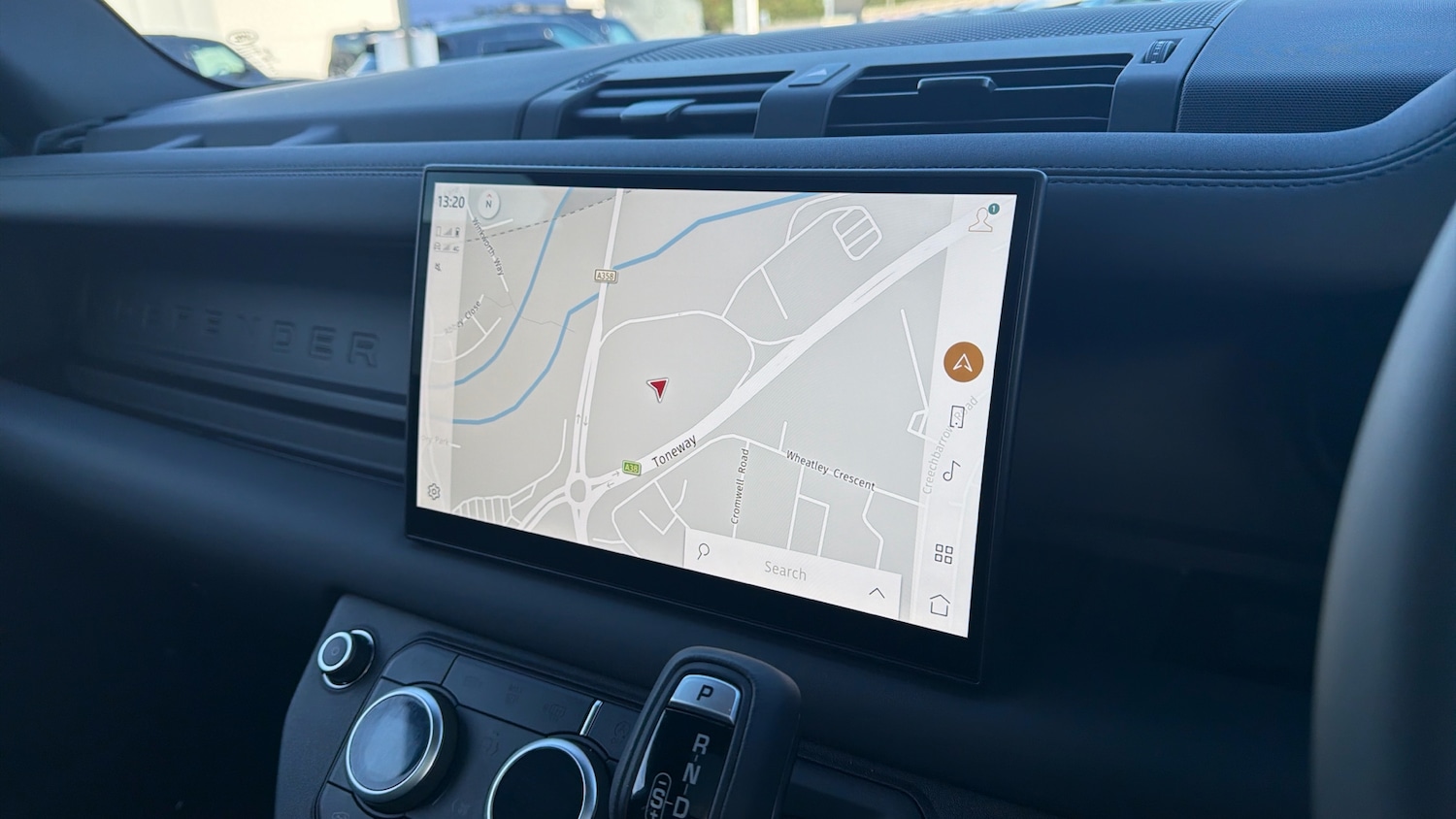 Used Land Rover Defender 2025 for sale - 77300958: Photo 11