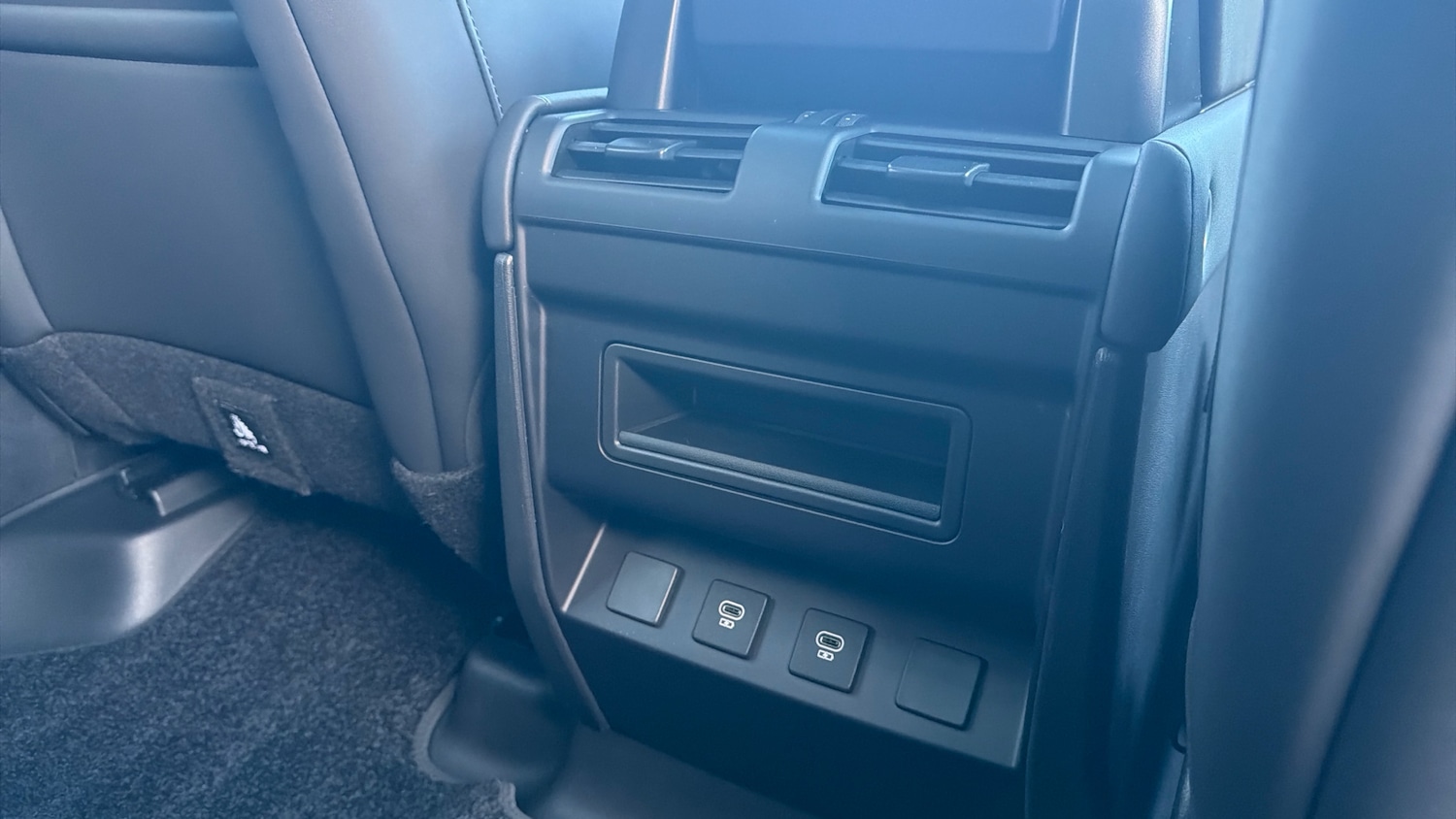 Used Land Rover Defender 2025 for sale - 77300958: Photo 18