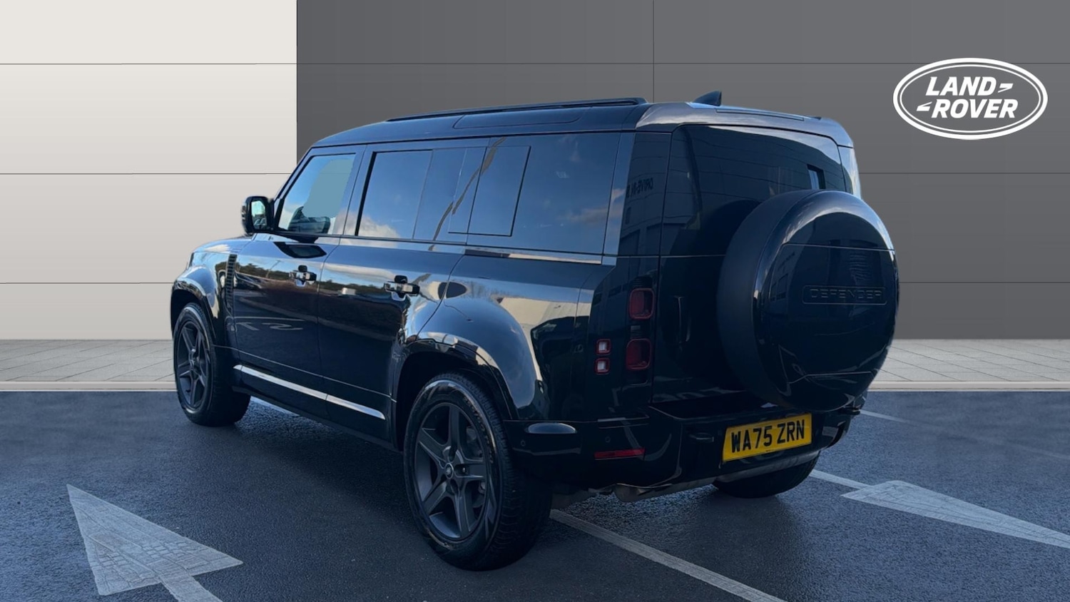 Used Land Rover Defender 2025 for sale - 77300958: Photo 2