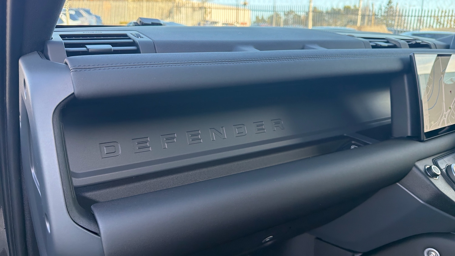 Used Land Rover Defender 2025 for sale - 77300958: Photo 24