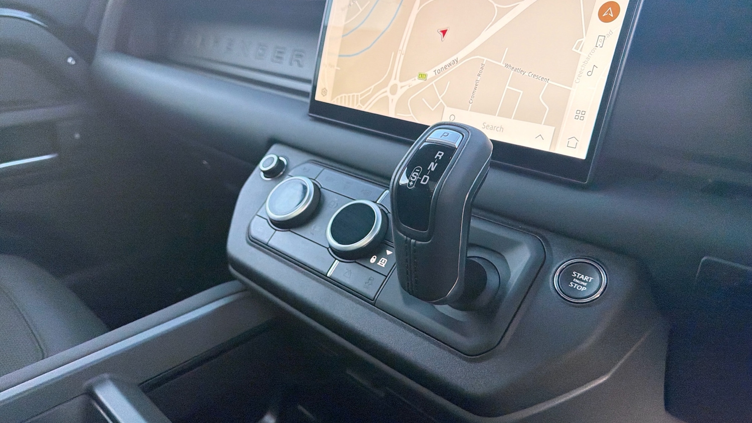 Used Land Rover Defender 2025 for sale - 77300958: Photo 32