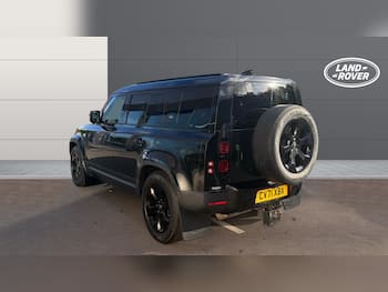Used Land Rover Defender 2021 for sale - 79734786: Photo