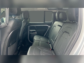 Used Land Rover Defender 2021 for sale - 75343203: Photo