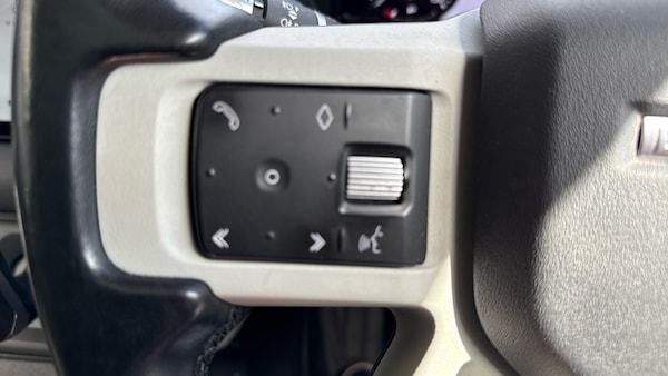 Used Land Rover Defender 2020 for sale - 76232214: Photo 23