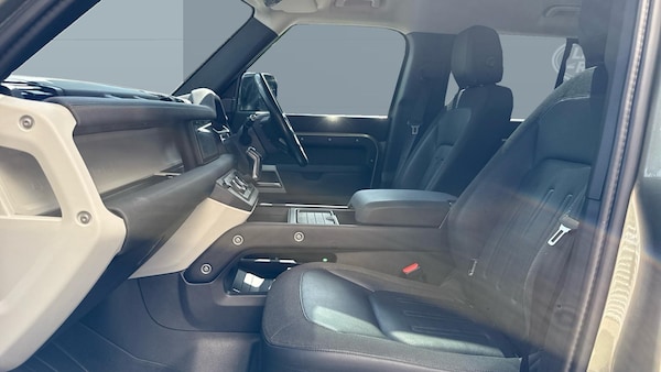 Used Land Rover Defender 2020 for sale - 76232214: Photo 3