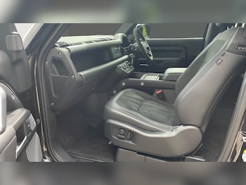 Used Land Rover Defender 2021 for sale - 78545370: Photo
