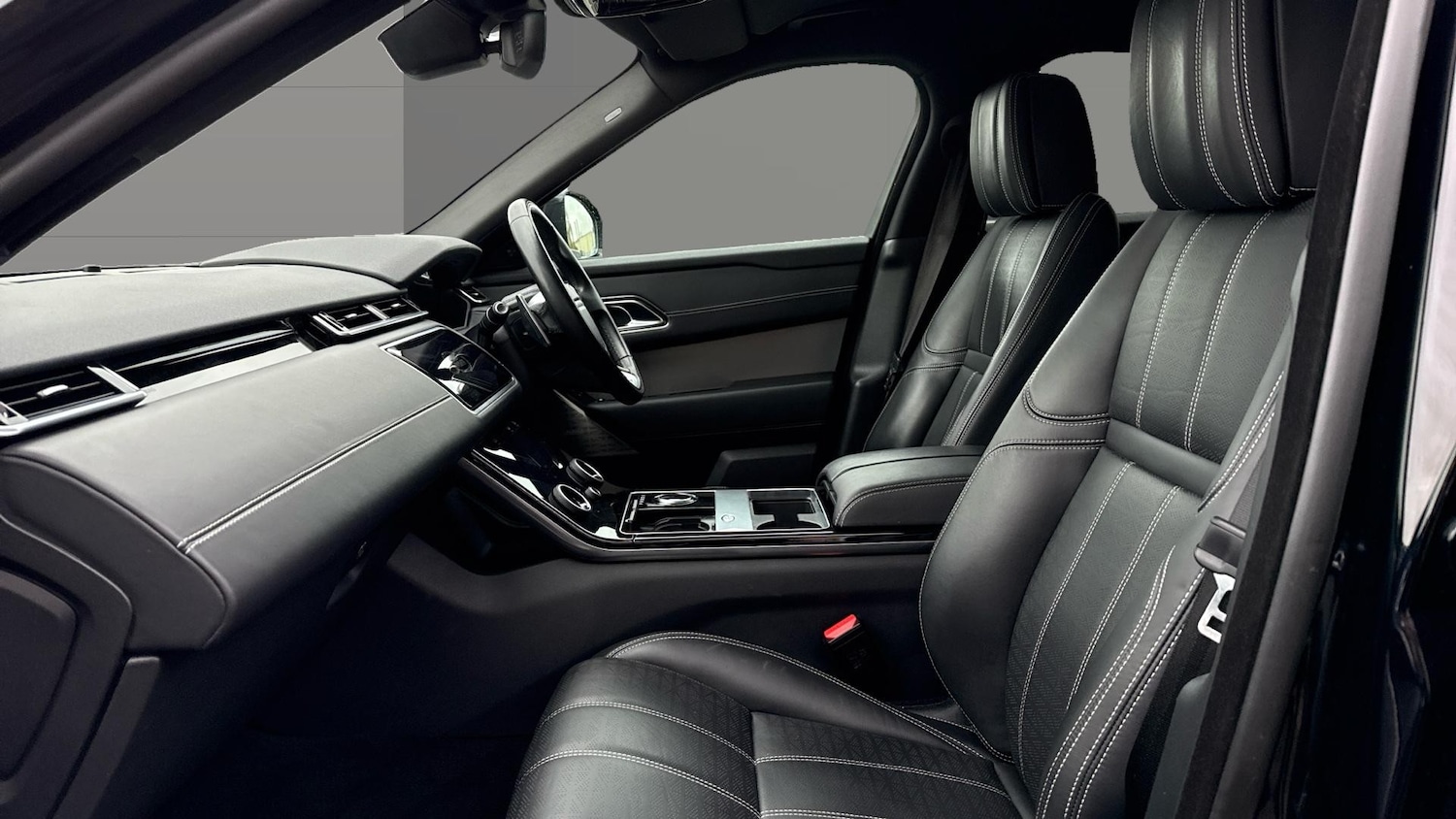 Used Land Rover Range Rover Velar 2019 for sale - 76896811: Photo 3