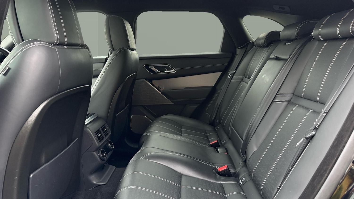 Used Land Rover Range Rover Velar 2019 for sale - 76896811: Photo 4