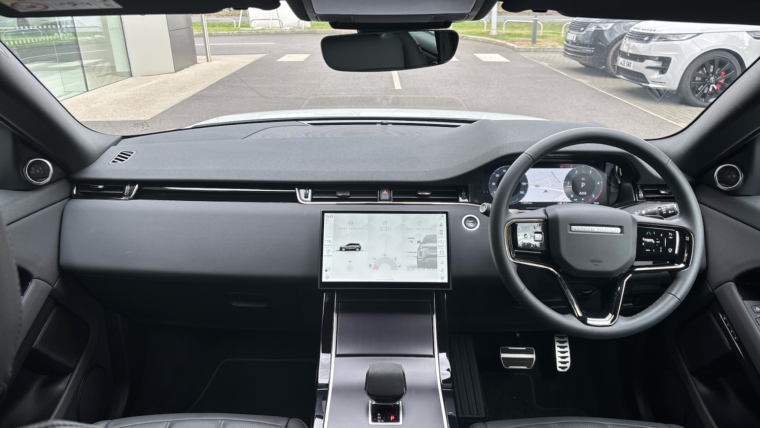 Used Land Rover Range Rover Evoque 2025 for sale - 76578053: Photo 9